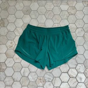 Lululemon Teal Green Hotty Hot 10 4”
